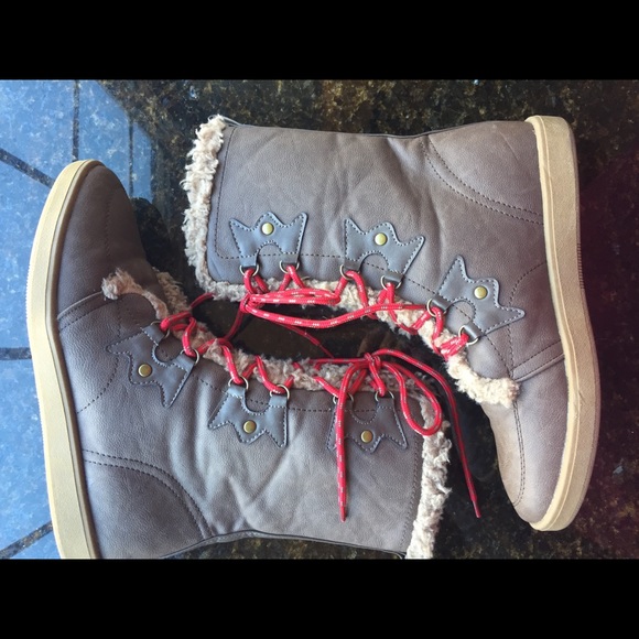 XOXO Boots - Picture 2 of 5